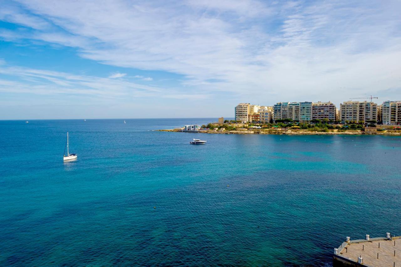 Spinola Bay Top Floor Seafront 3 Bedroom Apartment With Panoramic Sea Views - By Getawaysmalta Saint Julian's Bagian luar foto