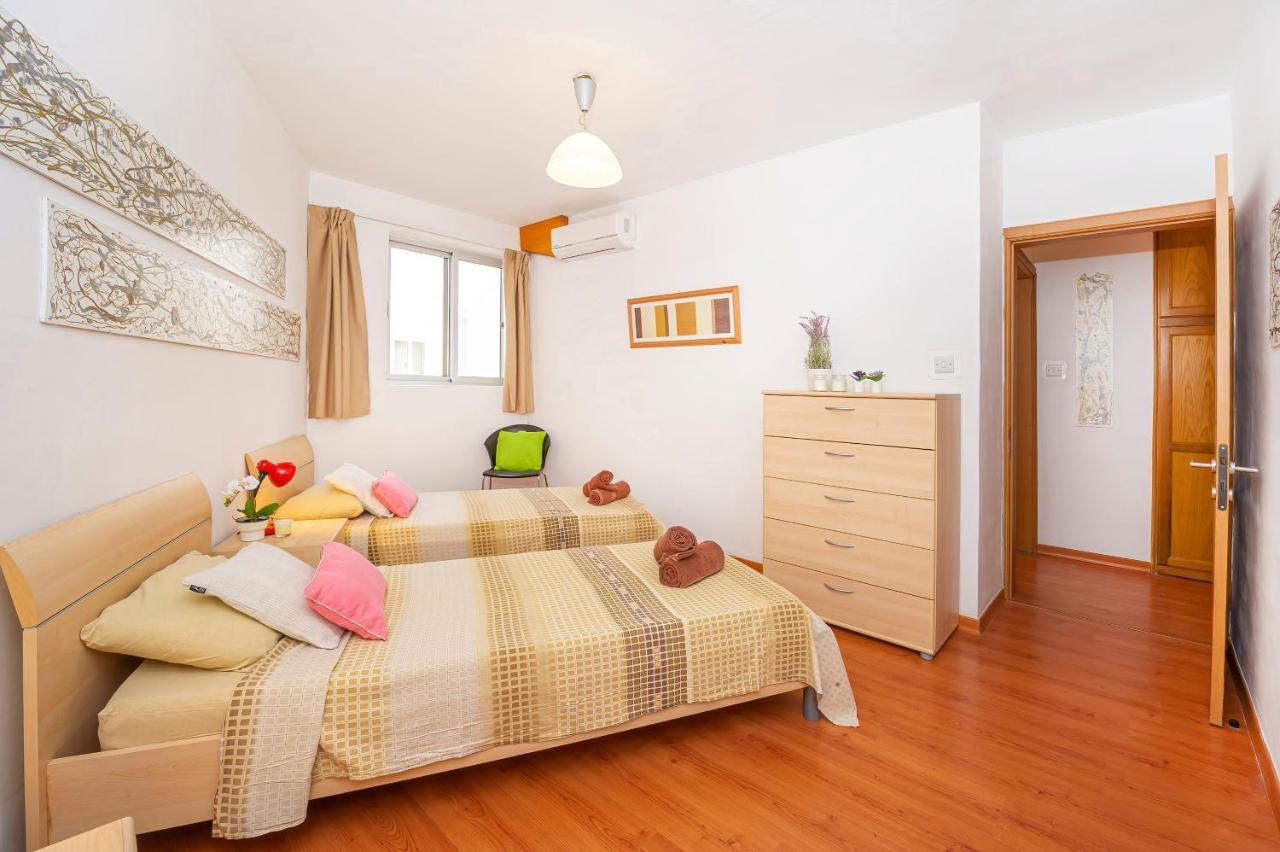 Spinola Bay Top Floor Seafront 3 Bedroom Apartment With Panoramic Sea Views - By Getawaysmalta Saint Julian's Bagian luar foto