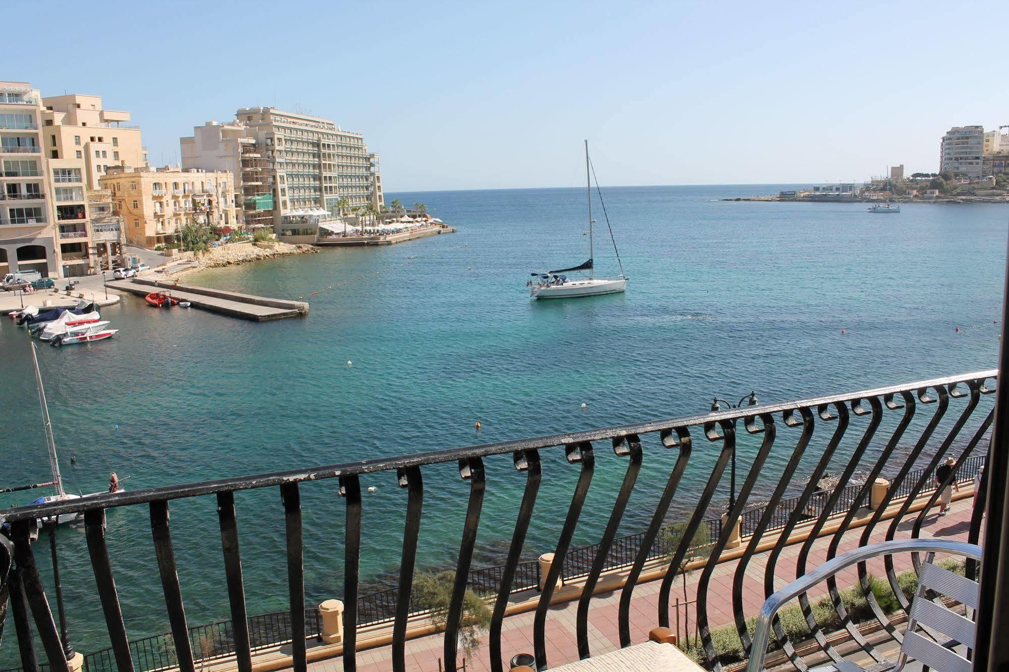 Spinola Bay Top Floor Seafront 3 Bedroom Apartment With Panoramic Sea Views - By Getawaysmalta Saint Julian's Bagian luar foto