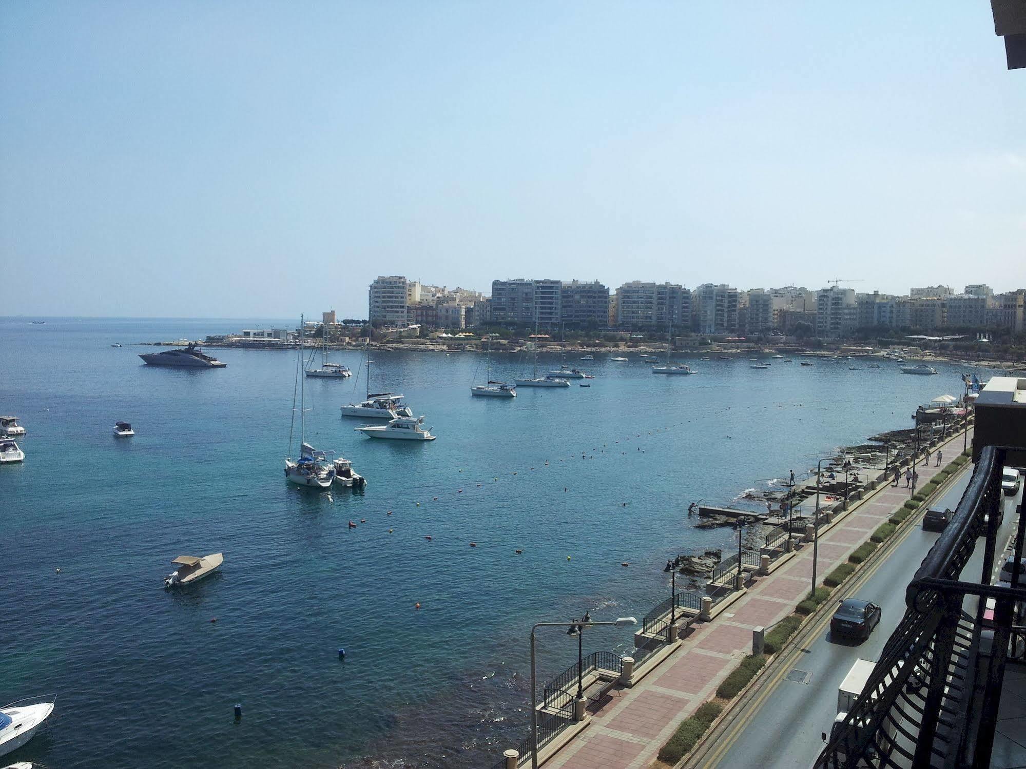 Spinola Bay Top Floor Seafront 3 Bedroom Apartment With Panoramic Sea Views - By Getawaysmalta Saint Julian's Bagian luar foto